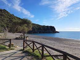 Essendo incastonata marina delle barche: Camerota E Marina Di Camerota Tra Miti Storia Natura E Spiagge Incantate