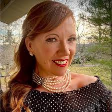 Bridget Beyer's Instagram, Twitter & Facebook