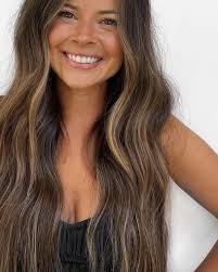 SUMMER SCHOOL: Lived-in Blonde with @lizzy.j.hair @jess.delaney.hair Learn  how to create a beautiful, seamless summer blonde with brightness and depth  in all the right places. After this class you will be able