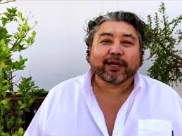 Exclusiva: Roberto Tello vuelve al quirófano para perder peso