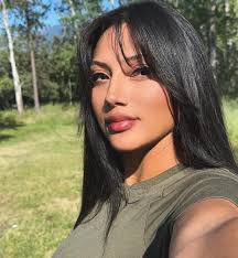 HAPPY BIRTHDAY TO YOU MY DEAR SISTER MÖGEN SICH DEINE WÜNSCHE UND TRÄUME  ERFÜLLEN 🎁 🎁 🎁 AHO?! 💜 💛