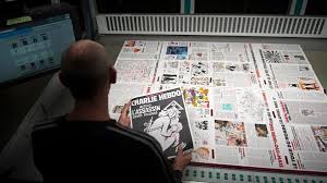 Fransiz Mizah Dergisi Charlie Hebdo Tartismali Hz Muhammed Karikaturlerini Yeniden Yayimliyor Euronews