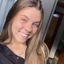 Emily Becker's Instagram, Twitter & Facebook