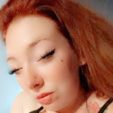 Ashley Brooks's Instagram, Twitter & Facebook