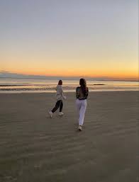 Pin By Clara On Dancing In The Sunset Beach Summer Vibes Cute Friends