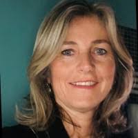 Regina Corsi's Instagram, Twitter & Facebook