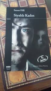Susan Hill Siyahli Kadin Kitap Mor Fransa