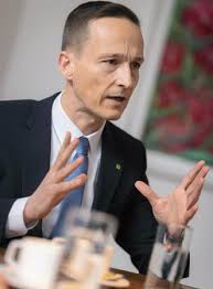 Relationships with a future.