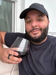 Gay Davenport,FL is home 🏡 Looking for friends/park dates/dates Message me  if you want to inbox is open .