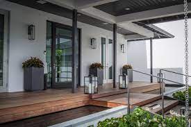 Create the modern porch of your dreams while also enjoying some laid back comfort. 75 Beautiful Modern Front Porch Pictures Ideas June 2021 Houzz