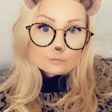 Kate Dent's Instagram, Twitter & Facebook