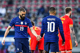 Compte fan relayant l'actualité complète sur karim benzema : France With Benzema Is A Bit Too Real They Have No Weakness