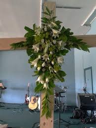 Own Easter Cross Flower Arrangement In Church Easter Floral Arrangement Church Christmas Decorations Easter Flower Arrangements