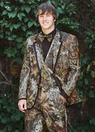Camo Tuxedos For Weddings Camouflage Wedding Realtree Camo Wedding Camo Wedding Dresses