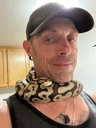 8 yrs off hard drugs but me and my weed gotta stick together. I wouldn't be  sober if it hadn't FINALLY became legal