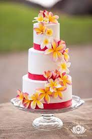 44 Beautiful Bold Tropical Wedding Cakes Tropical Wedding Cake Maui Wedding Cakes Cool Wedding Cakes