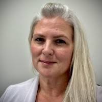 Serena Schmidt's Instagram, Twitter & Facebook