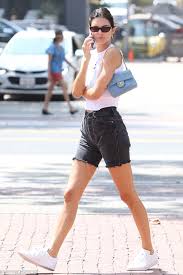 Party casual street styles instagram winter 2017 summer dresses 2018 skirt lazy dressy ideas classy 2019 2016 night going out sporty jeans black pink. Kendall Jenner Flaunts Slender Stems As She Meets Up With Friends Kendall Jenner Street Style Kendall Jenner Outfits Casual Kendall Jenner Outfits