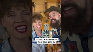 Could it be a faded rose from days gone by? #deltadawn #recordwallsessions  ‪@TanyaTuckerOfficial‬