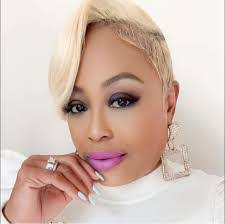 Samaria Moore's Instagram, Twitter & Facebook