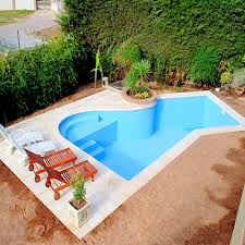 Besprechen wir jetzt die schwimmbecken. 13 Traumhaft Schone Pools Fur Kleine Garten Homify