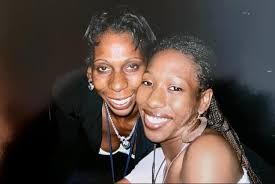 Becoming Facebook friend famous with humor