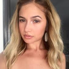 M A R I E R O U X (@marie_believe16)