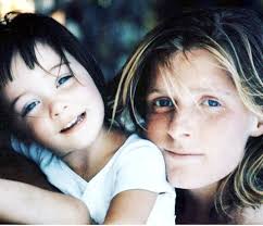 Linda McCartney❤️❤️🌻 [ Little Mary ] ___The Beatles 4Ever Page🍏  #thebeatles #thebeatles4ever