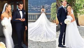 Scopri la collezione sposa pronovias. Abiti Da Sposa Vip I Piu Belli E I Piu Brutti Di Giugno Dilei