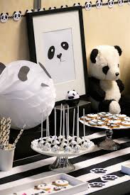 Panda Party Sweet Table By Studio Candy Sables Decores Panda Cake Pops Noir Et Blanc Decoration Can Anniversaire Panda Decoration Candy Bar Fete De Panda