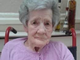 Toddler's waves and smiles from the pavement spark joy for Cleveleys  pensioner