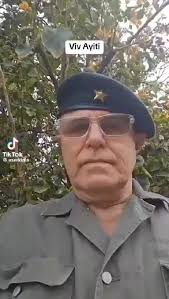 Who's this guy, lipa vini pou lapè,li palé ak tichien 🐕sal ki rele  babekyou wa komsadwa @highlight Nerline Valcourt