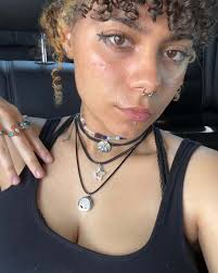 Hi!! My name is Layla Howard and I'm from Raleigh, NC. I'll be majoring in  marketing. I enjoy concerts, gym days, coffee runs, and nights out with  friends!