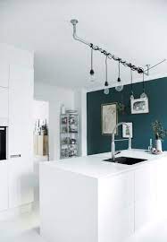 pin van virginie op inspiration for my new house hele witte keuken keukenverlichting slaapkamerinterieur