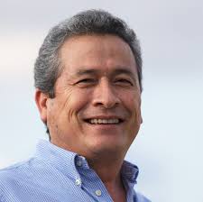 Gustavo Pedraza's Instagram, Twitter & Facebook