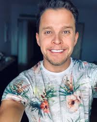 Lee Fleet Cruise Director