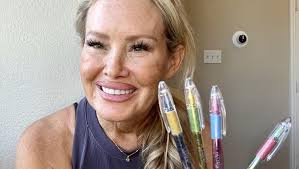 Amazon.com: Pentel Sparkle Pop Metallic Gel Pen, (1.0mm) Bold Line,  Assorted Colors, Pack of 8 (K91BP8M) : Office Products