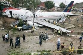 Toda la actualidad informativa sobre los accidentes de avión producidos. Accidentes Aereos En Vivo Accidentes Aereos Youtube
