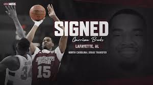 Garrison Brooks Signs ASA with Men's Hoops