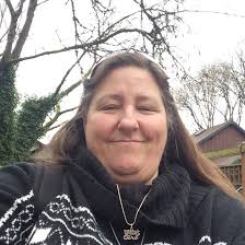 Does IHSS pay more to providers with a CNA?