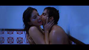 Sunny Leone - Ragini MMS - Shower Sex Scene - EPORNER