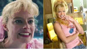 Il padre, invece, separato dalla kessler, era al tempo proprietario di una fattoria. Are Margot Robbie And Jaime Pressly Actually The Same Person Ladbible
