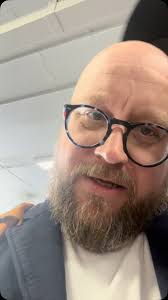 Shhhhhhhppplllllaaaaaaaaaaw!!! 👀