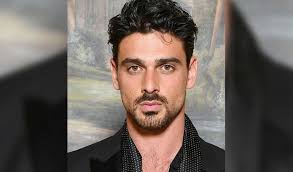 On instagram, michele morrone looks back on his hospitalization and then admits to having suffered a lot before the operation. Pdmsnocpef2 Lm