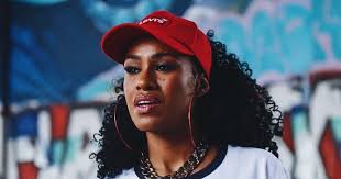 Stefanie fala sobre novo single, "Mulher MC"