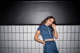 Flo loves to entertain people through her social media. Flo Windey Stapt Uit The Social House Een Verkeerde Inschatting Ik Heb Er Mensen Mee Gekwetst De Morgen