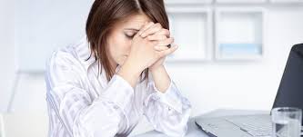 Dans un premier temps, pour séduire un homme au travail, il faut surtout éviter d'être lourde et de passer pour la célibataire de base. Reconnaitre Un Collegue Victime De Harcelement Au Travail Jobboom