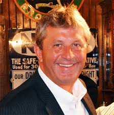 Eric Mccool's Instagram, Twitter & Facebook