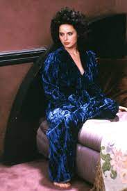 Dall'omonimo film di david lynch (1986). Blue Velvet A Fluxus Eleatis Discourse Blue Velvet Movie Isabella Rossellini Blue Velvet