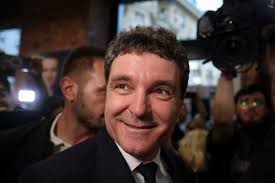 Cine este Nicușor Dan, proiectat câștigător în turul 2 al alegerilor  prezidențiale din 2025